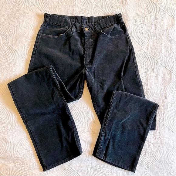 Rare VINTAGE 70’s White Tab Levi’s Navy Corduroy Jeans - Picture 2 of 5